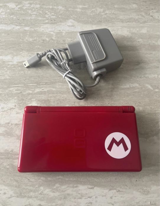 Nintendo DS Lite Mario