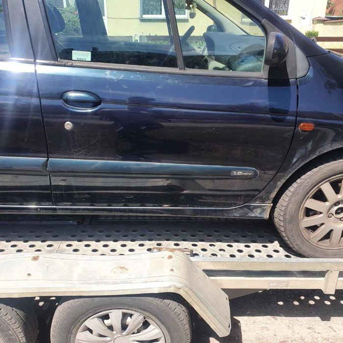 Renault Scenic I po lift 1.8benzyna kolor granatowy NV903 na części