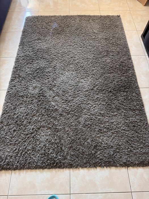 Carpet cinza peluda