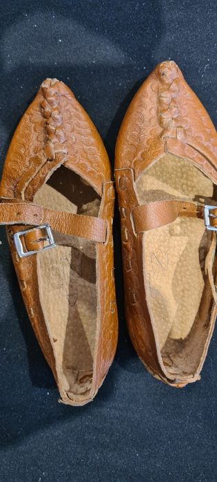 Oryginalne kierpce ponad 30letnie rozm 28