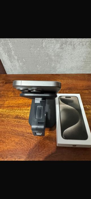 Iphone 15 pro bez gwarancji 2 lata uzywany