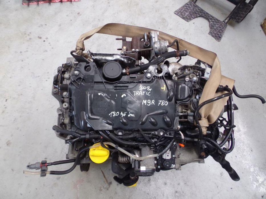 Kompletny Silnik Trafic 2.0 DCI M9R780 180t Montaż