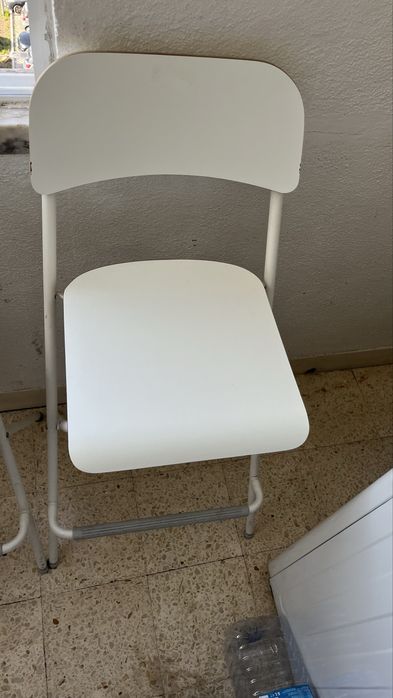Cadeiras desdobráveis branca ( venda conjunta )
