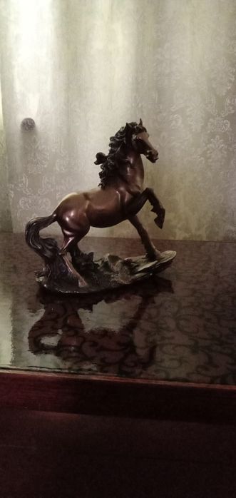 Произведение  итальянского мастера ,утонченная работа