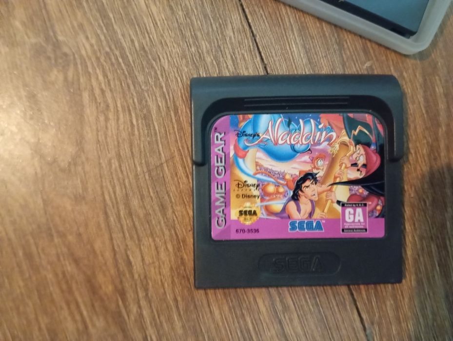 Para venda Sega game gear e 15 jogos