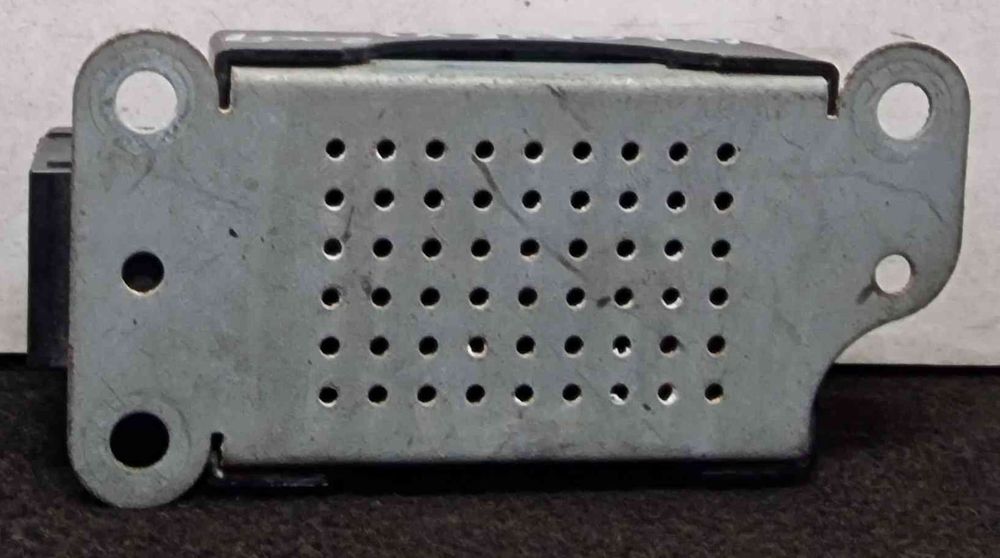 Amplificador de Antena 5M0035570B - VW GOLF VI