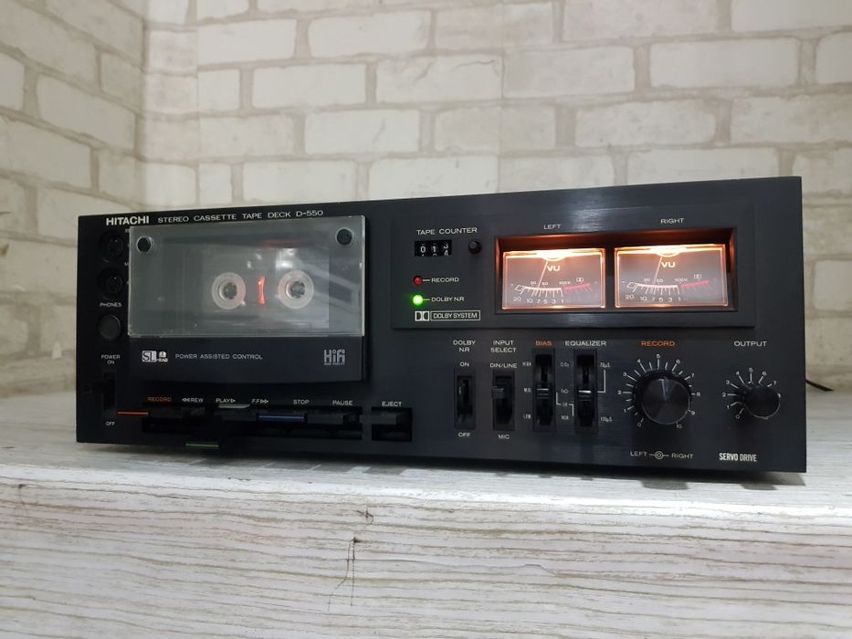 Стрілки! Стерео касетна дека HITACHI D-550, б/у з Німеччини