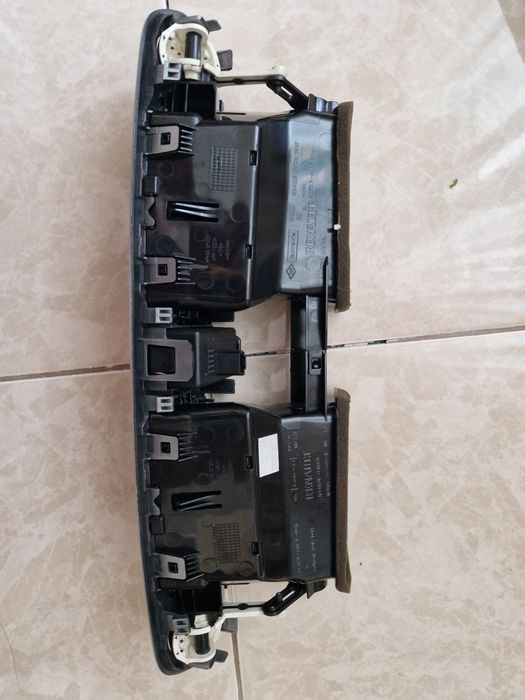 Дефлектор воздуховода Renault grand scenic 3