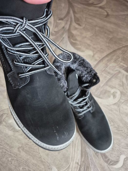 Женские осенние ботинки Vty