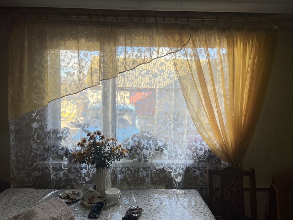 Тюль на кухню фіранка