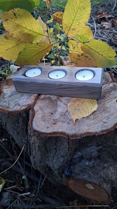 Підсвічники з дерева