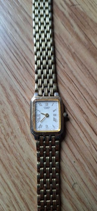 Lote 6 relógios vintage prateados dourados quartz