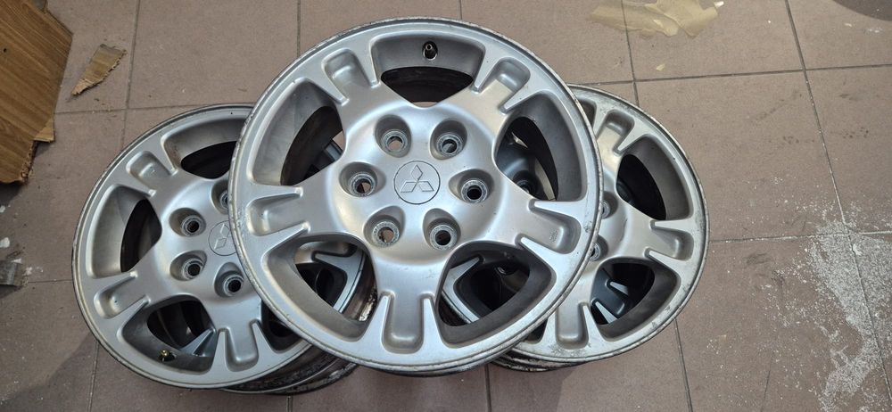 5 jantes originais Mitsubishi Pajero (V60) 3.2 DiD