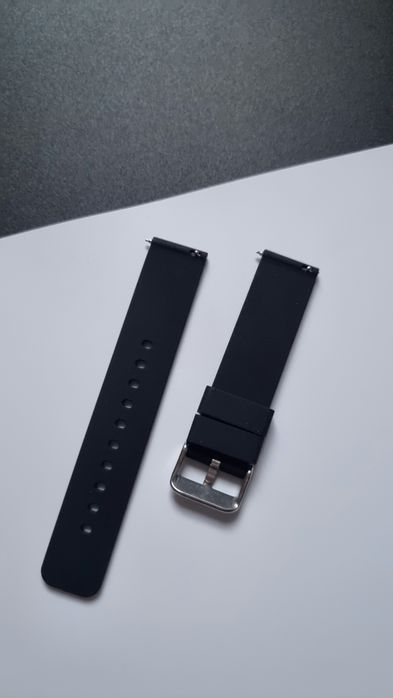 Bransoleta unisex ULLCHRO z gumy ze stalowym zapięciem w kolorze srebr