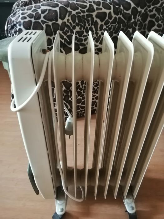 Продам масляную батарею б/у в рабочем состоянии.