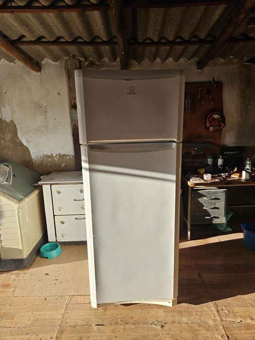 Frigorífico indesit
