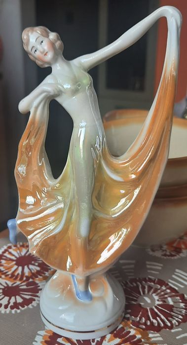 Foreign Figurka Baletnica Porcelana Opalizowana