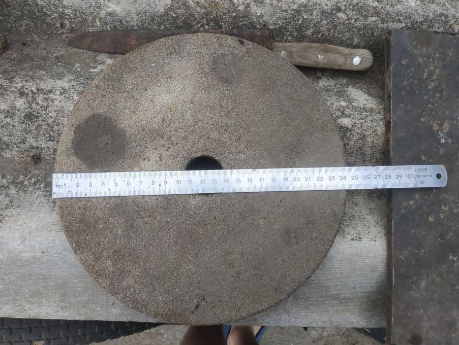 Продам Наждачний круг