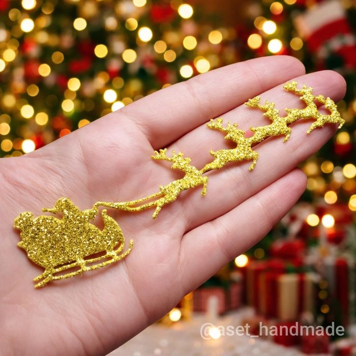 Зимний, новогодний декор, ёлки, снежинки, звезды, Санта, гном, лошадь