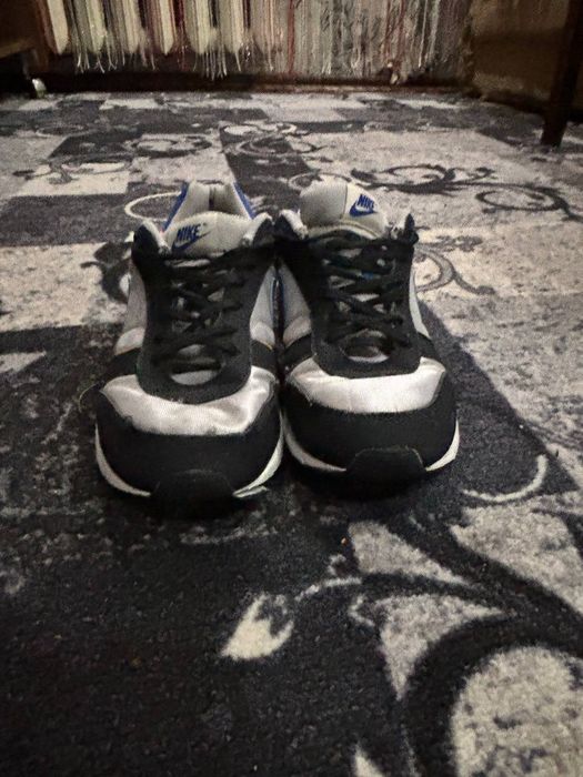Кросовки Найк в хорошем состоянии