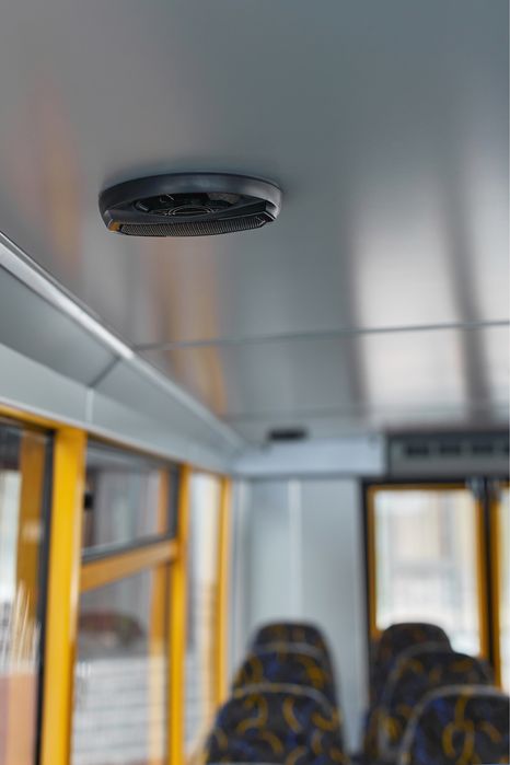 Шкільний автобус