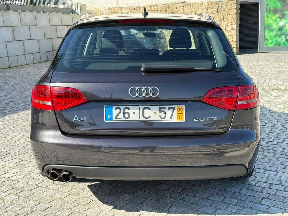 Audi A4 2.0 Sport - 09