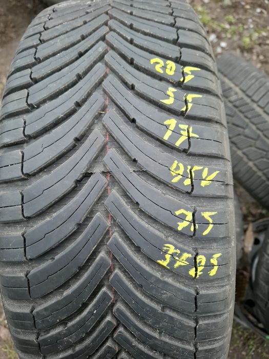 Bridgestone turanza AllSeason 6 enliten 205.55.17.95v 7.5mm  37.25 rok