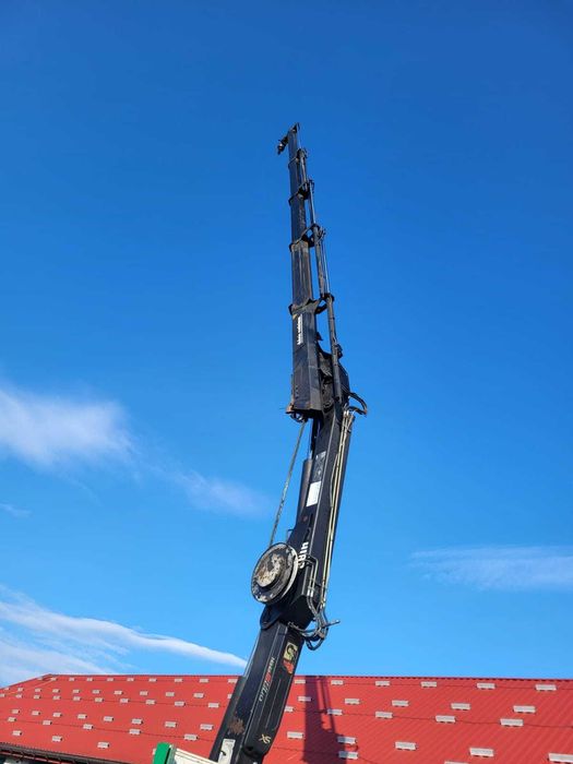 Продаю вантажівку з кузовом DAF XF 105.410, рік випуску 2011.