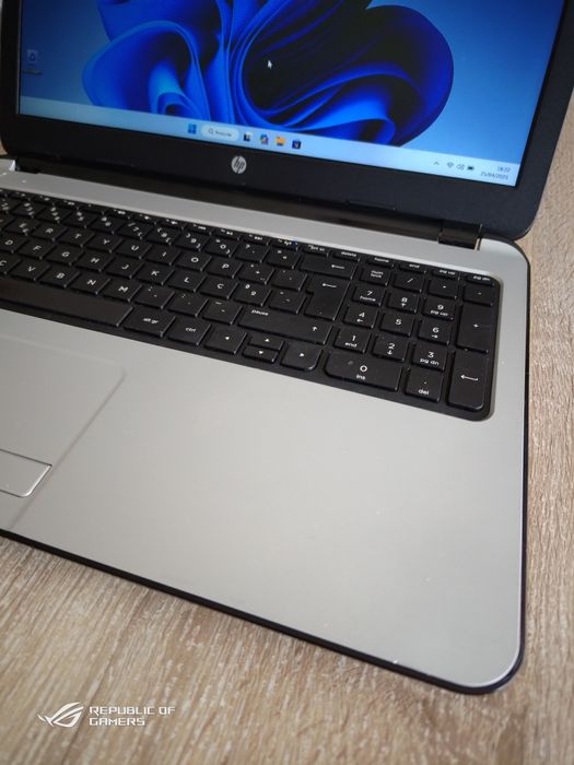 HP 15 R229 Recondicionado