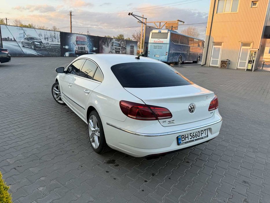 Volkswagen CC Luxury  2012