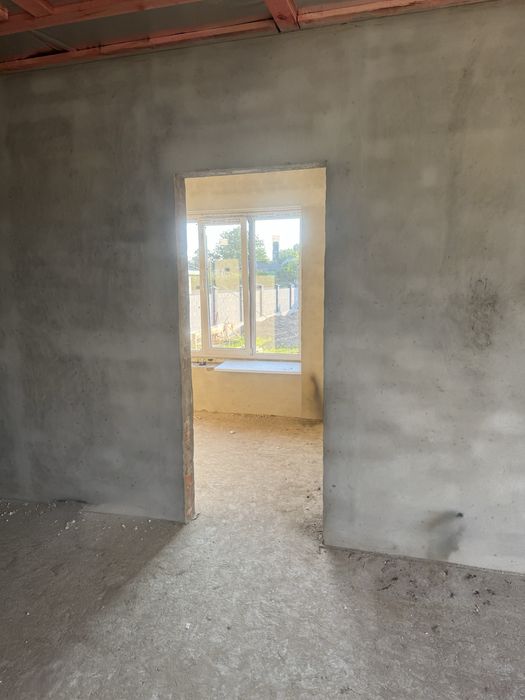 Продам стильну американку з внутрішніми роботами