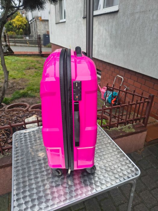 walizka titan rozowa 65x45x25cm