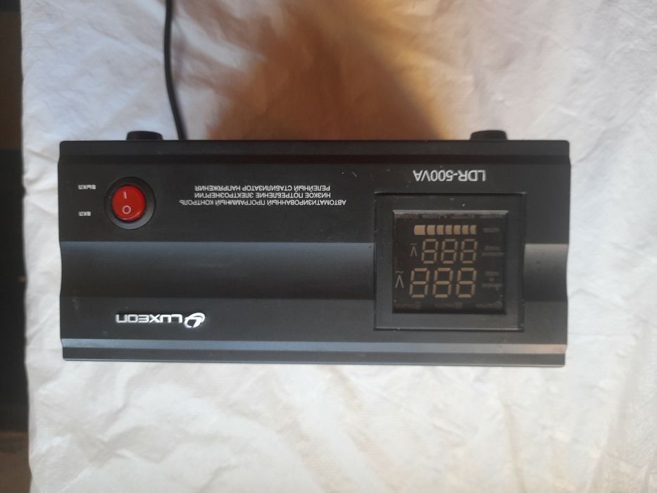 Стабилизатор напряжения. Luxeon LDR-500VA