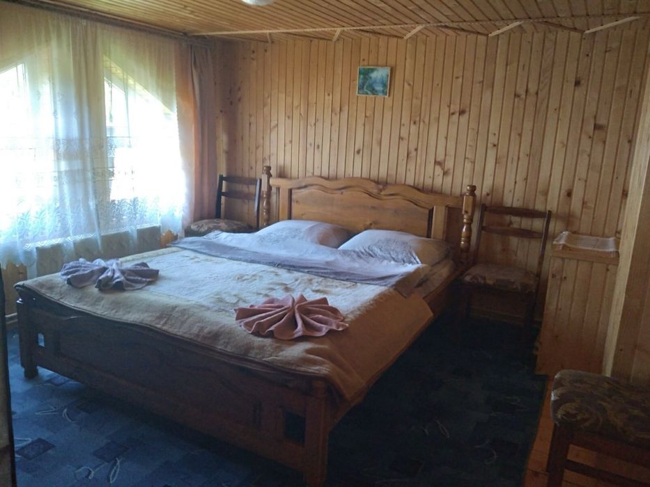 Відпочинок в Яремче . У Батьківській Хаті.