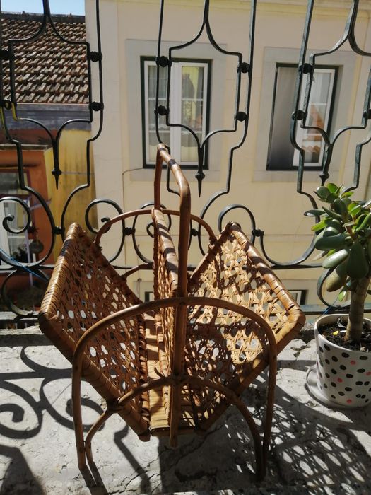 Porta-revistas em verga