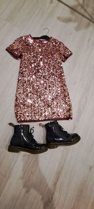 Ботінкидля дівчинки Dr.Martens .33р Плаття 8-9р