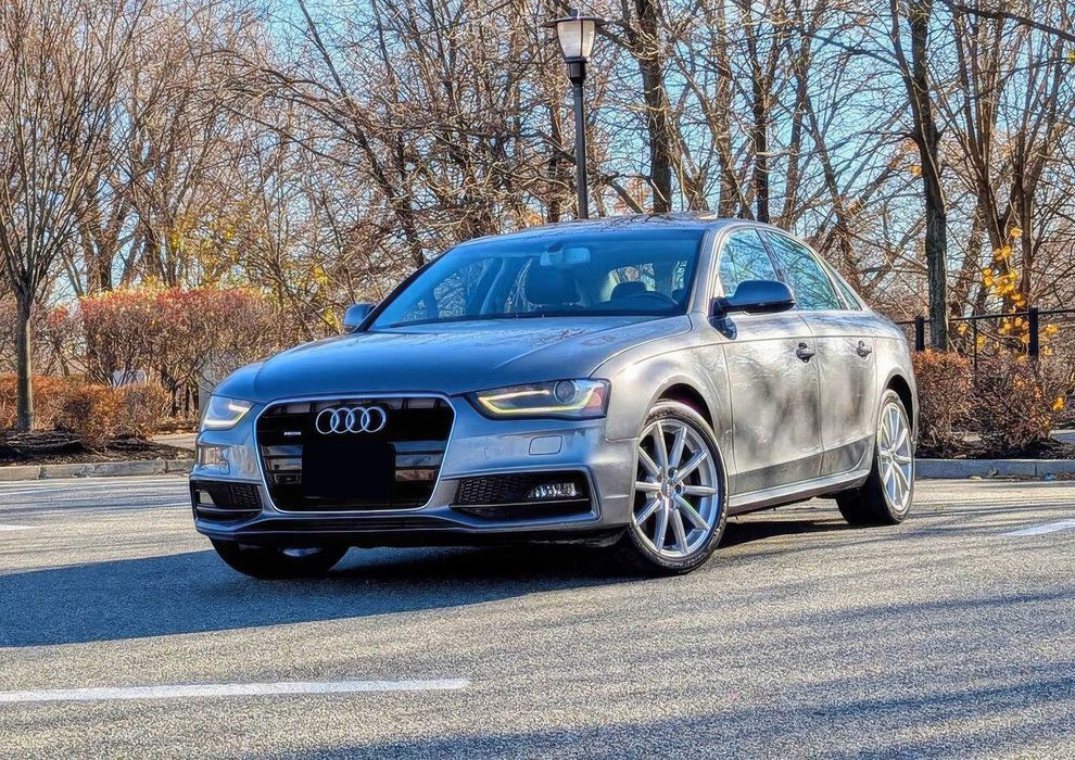 Audi A4      2014