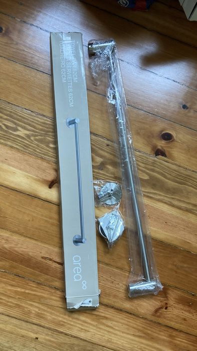 Toalheiro inox 62cm marca AREA novo embalado