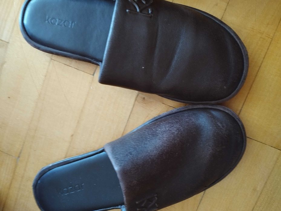 Damskie skórzane kapcie