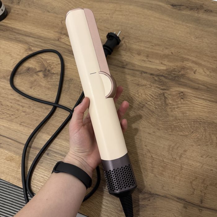 Фен типу Airstrait