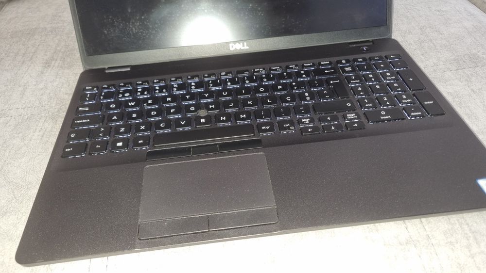 Dell latitude 5500 i5 de 8th geração