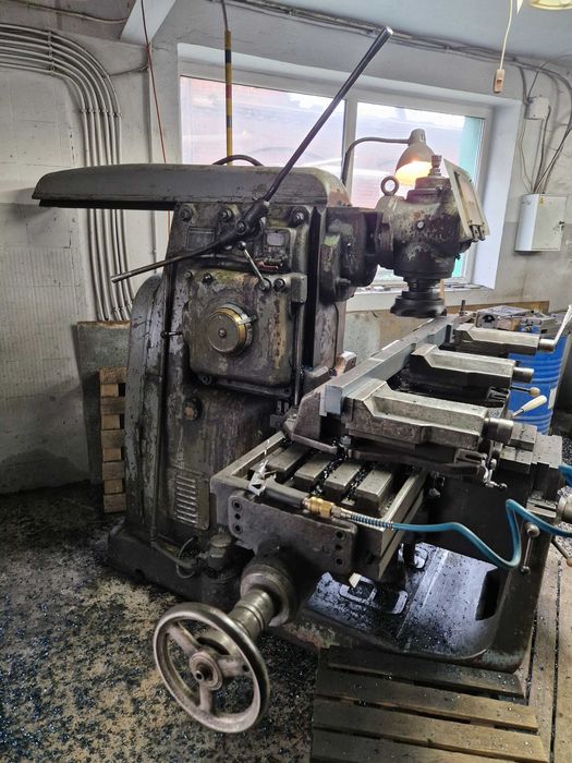frezarka  pionowa JAFO FWA.32