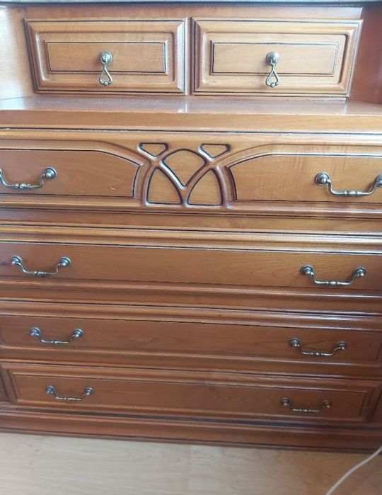 Cómoda/camiseiro com mármore e espelho