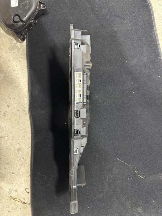 Bms tesla y 2023 р 82 квт тесла у бмс