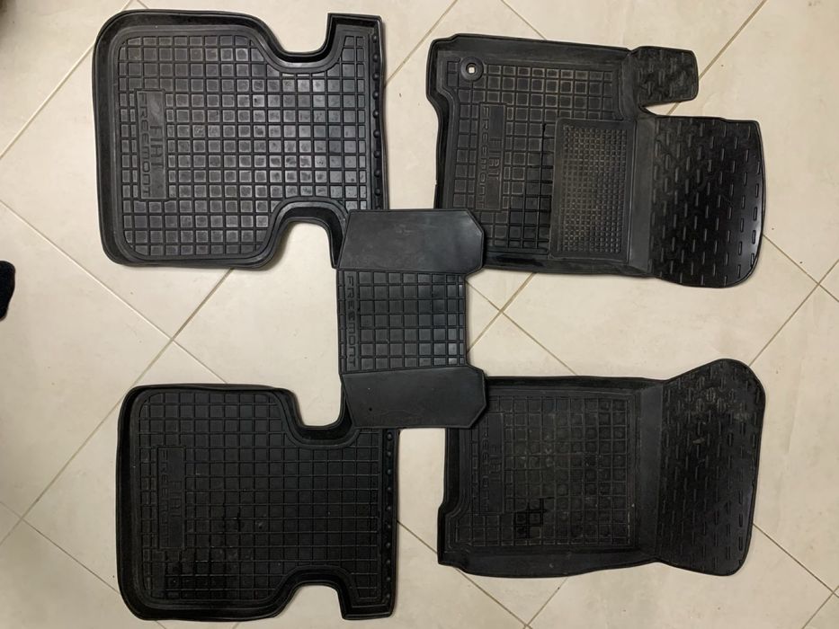 Коврики резиновые на додж и фиат