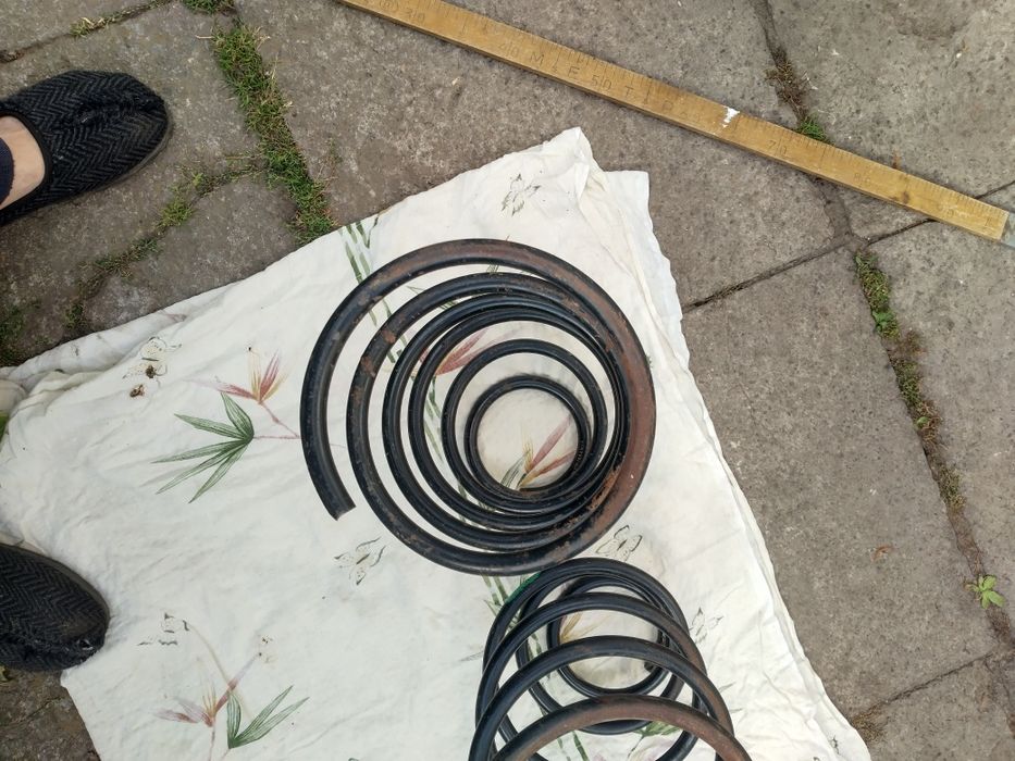 Пружини для автомобіля.