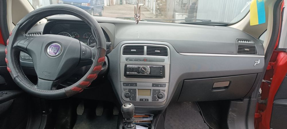 Продам FiatGrande Punto