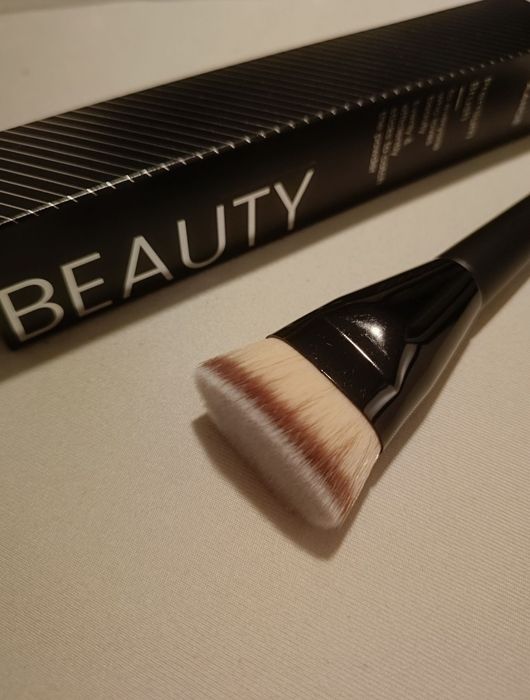 Nowy pędzel flat top owalny
