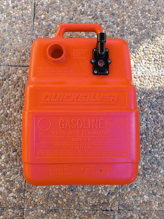 Depósito de gasolina Quicksilver como novo de 25 litros