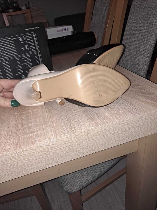 Buty szpilki VESUVIO roz 38.obcasa 10 cm